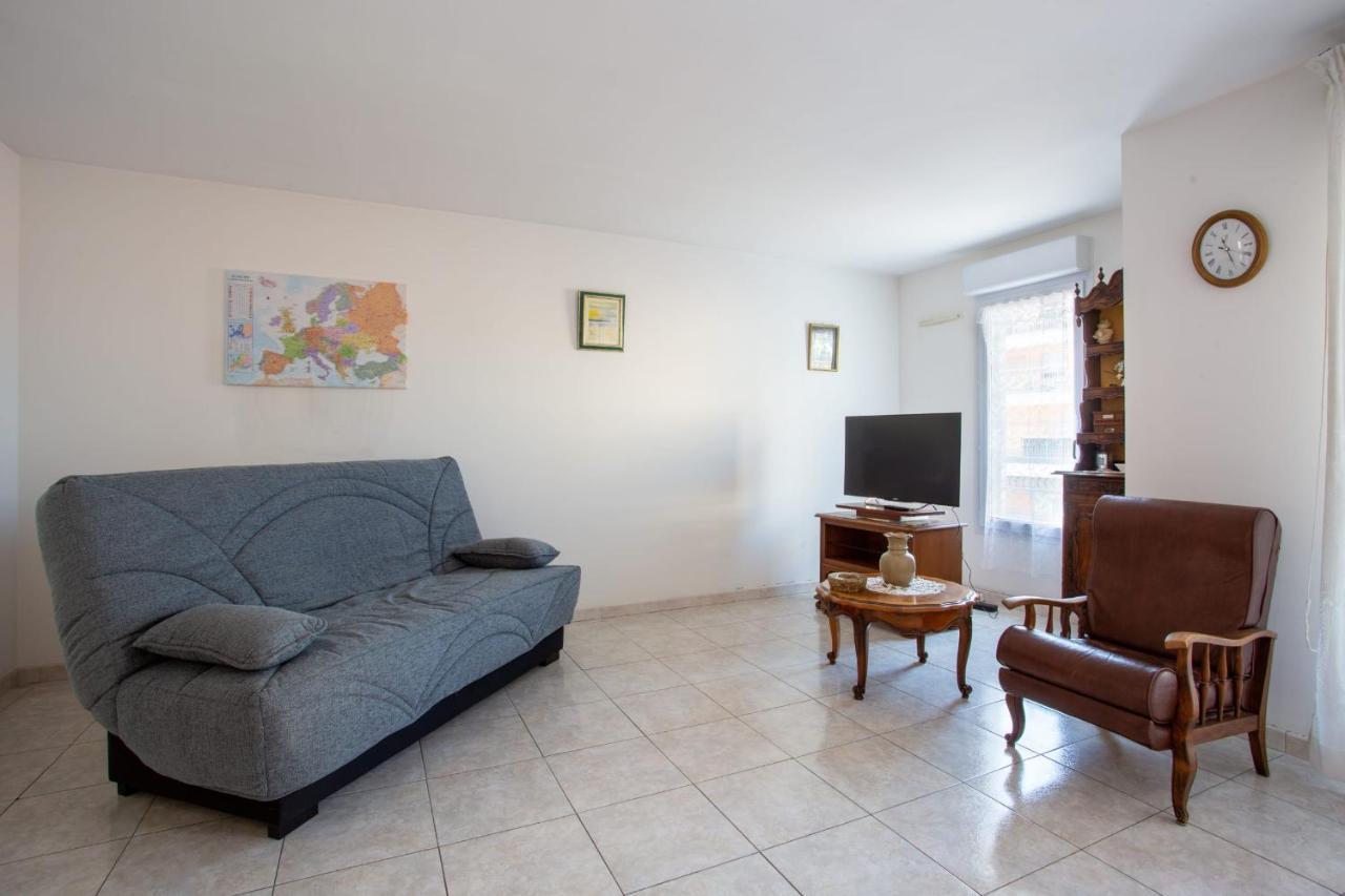 Apartment With Sea View With Two Bedrooms Nice Exteriör bild
